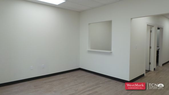 Office Condo for Sale or Lease: 5424 19th Street Suite 402, Lubbock, TX 79407
